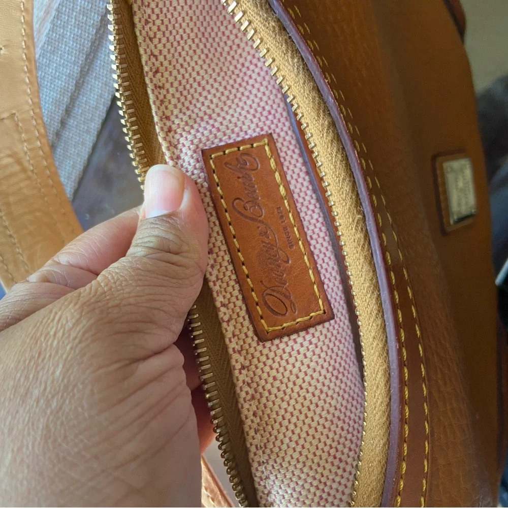 Vintage Dooney Bourke Brown Pebble Grain Leather Buckle Strap Hobo Shoulder Bag - Picture 10 of 14